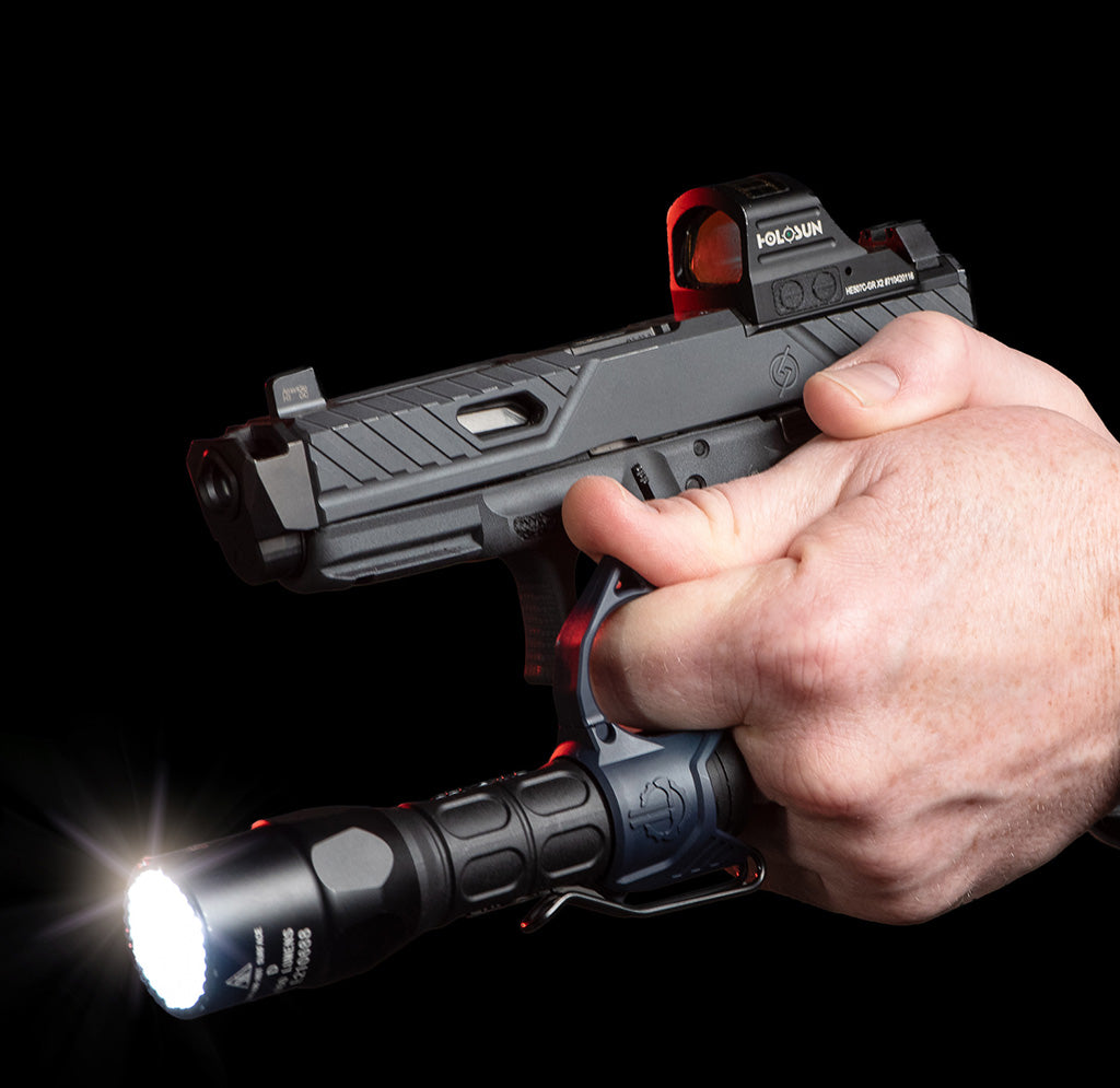 SwitchBack Technique with an illuminated light being held by an installed finger loop
