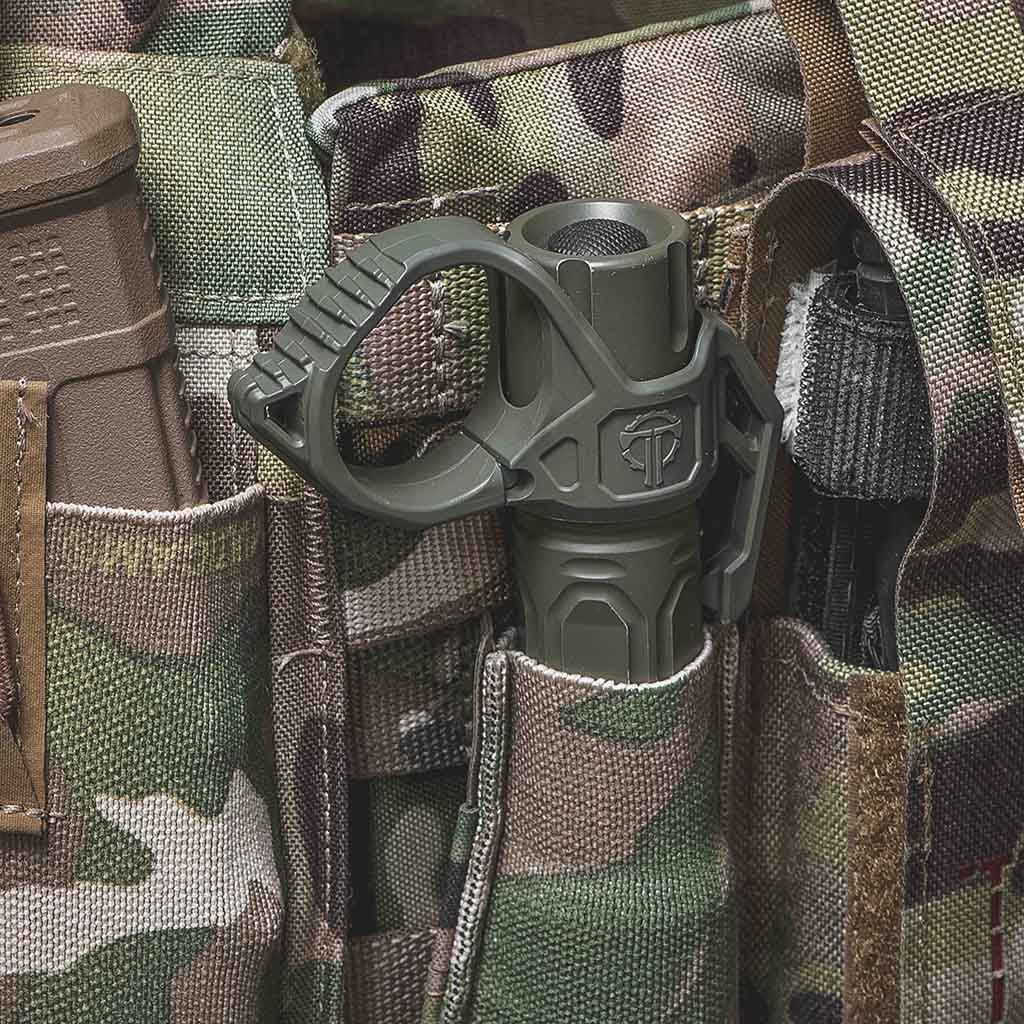SwitchBack 3.0 Duty has a shorter clip for pouch carry