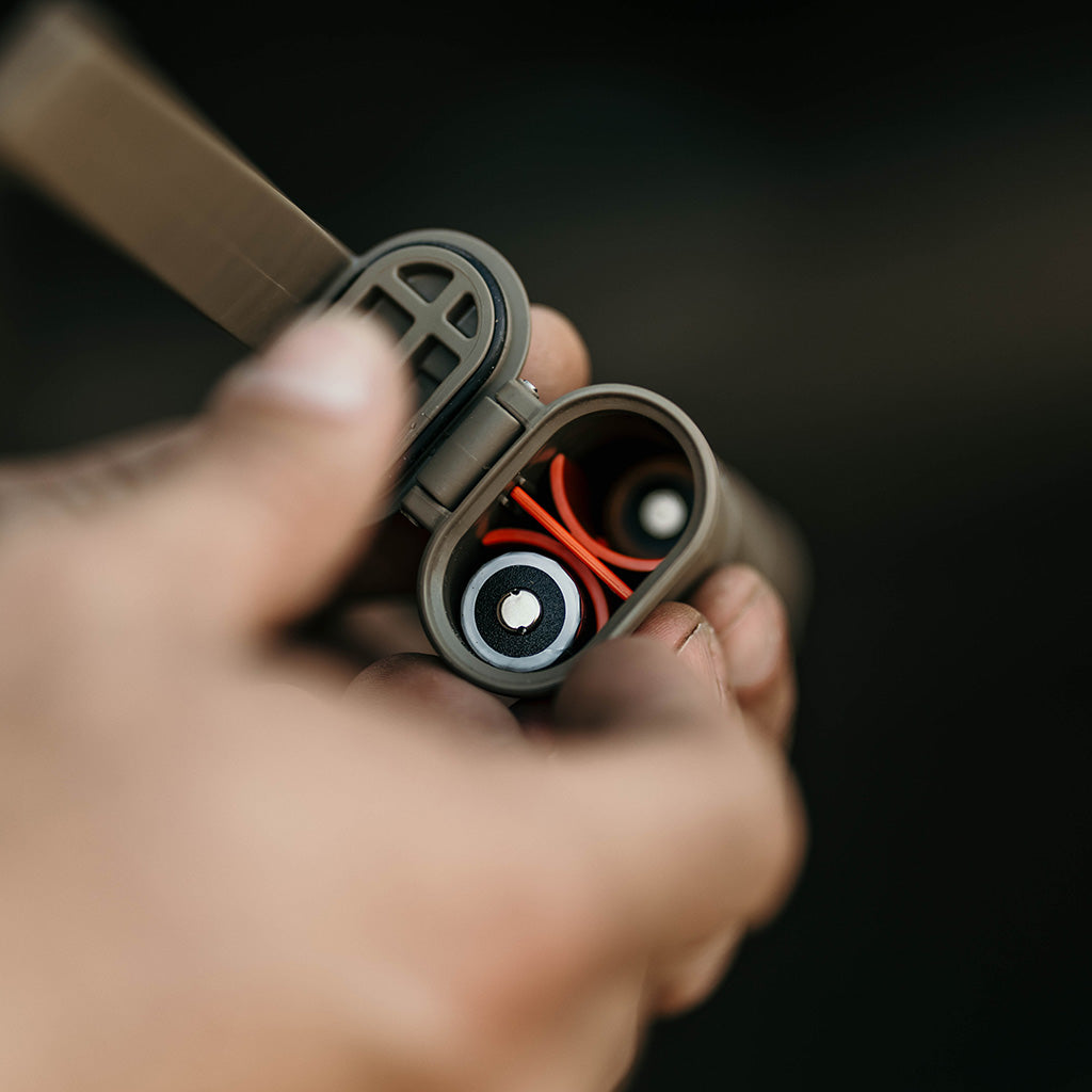 The CellVault XL has a removable inner divider that helps hold CR123 batteries in place.